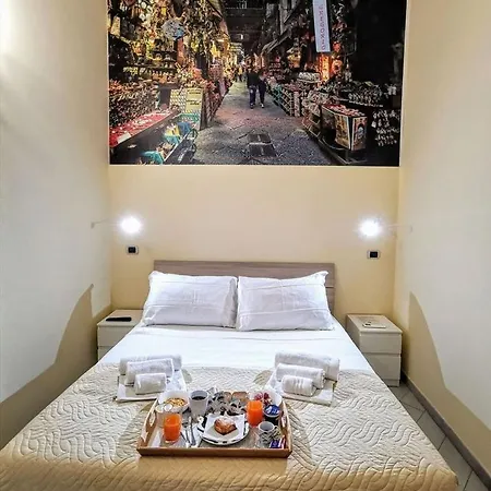 Bed & Breakfast Duomo 152 Naples