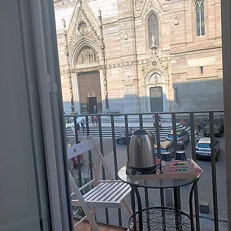 Acomodação com café da manhã  Duomo 152 Nápoles