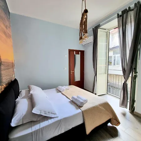 Duomo 152 B&B 나폴리