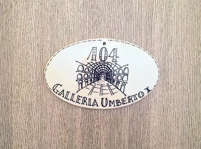 Nocleg ze śniadaniem Duomo 152 Neapol